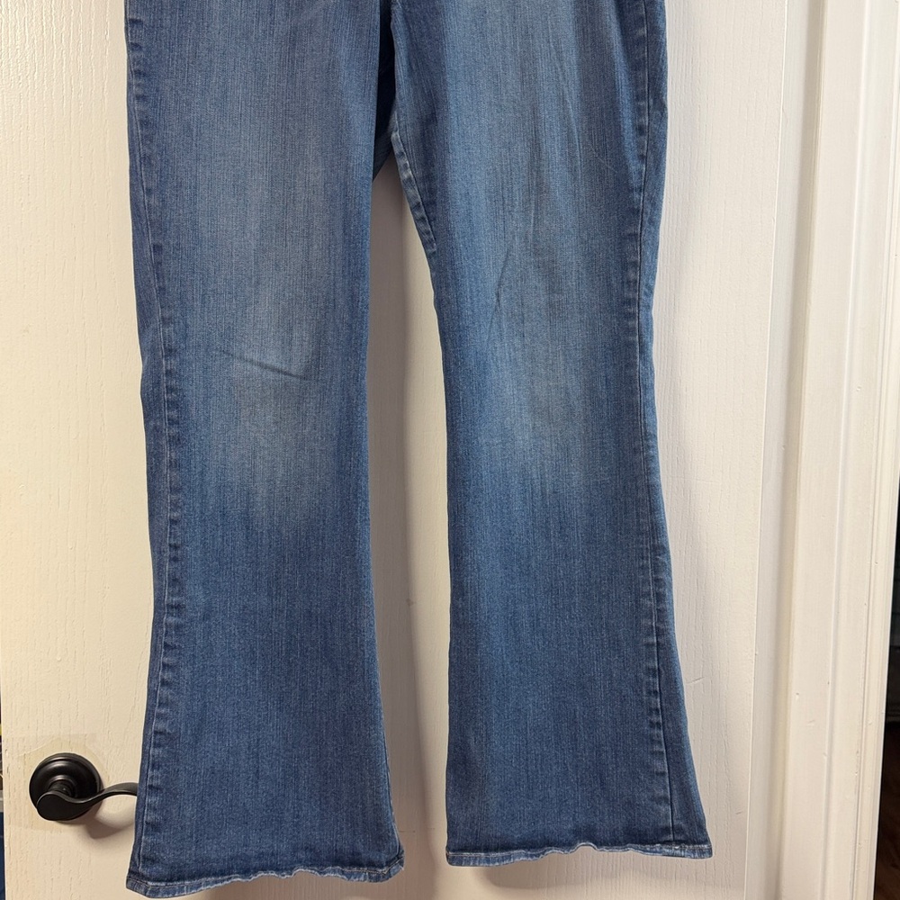 Almost Vintage 2009 Women’s Old Navy Bootcut Trouser Jeans - Picture 4 of 6